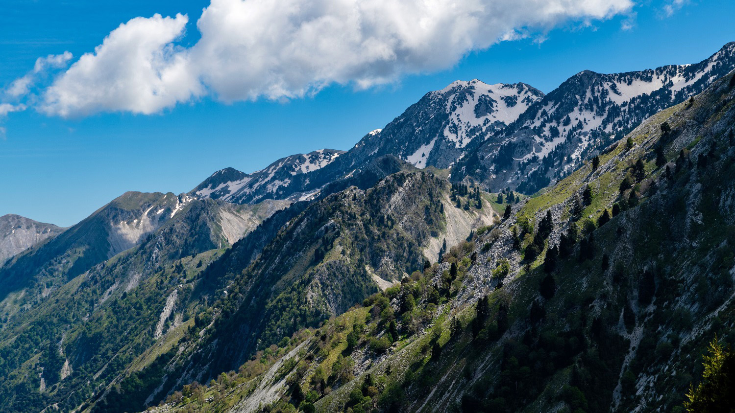Maja e Çikës — the high point of the Ceraunian Mountains above the Llogara Pass